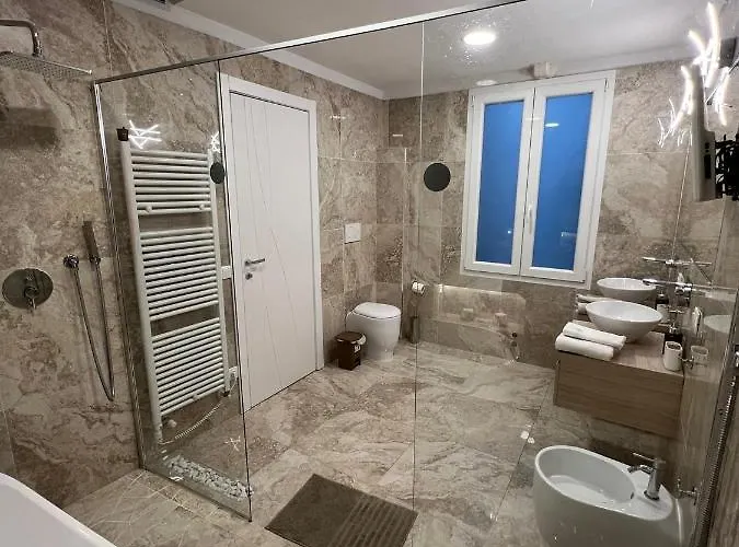 Appartement Luxury 1 Al Duomo Di Parme